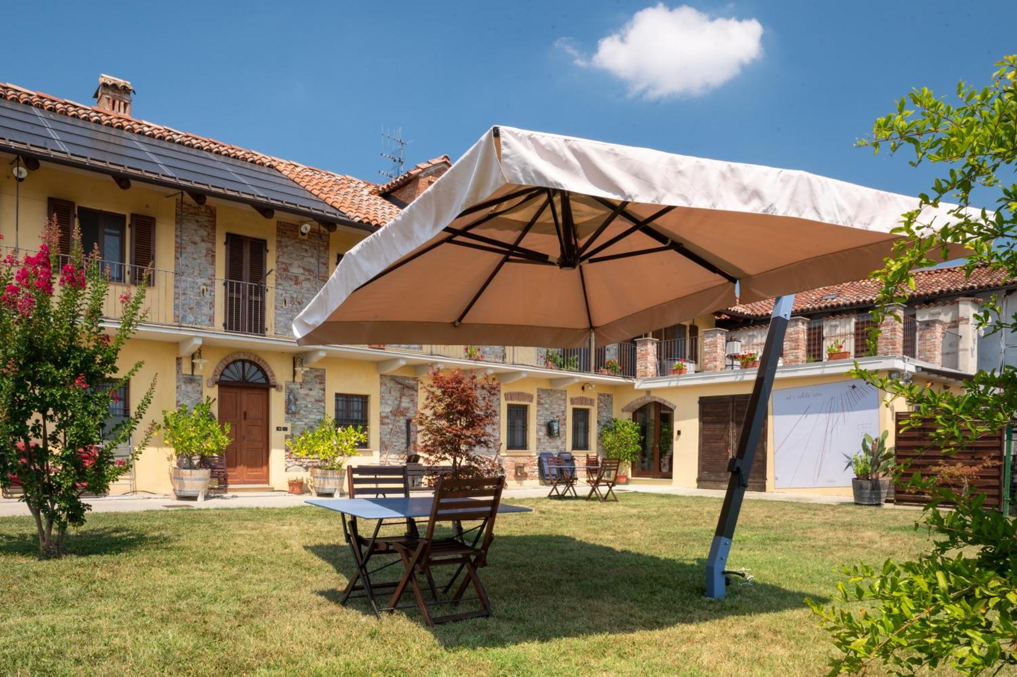 Appartamenti La Picchiera - Jole La Morra Bagian luar foto
